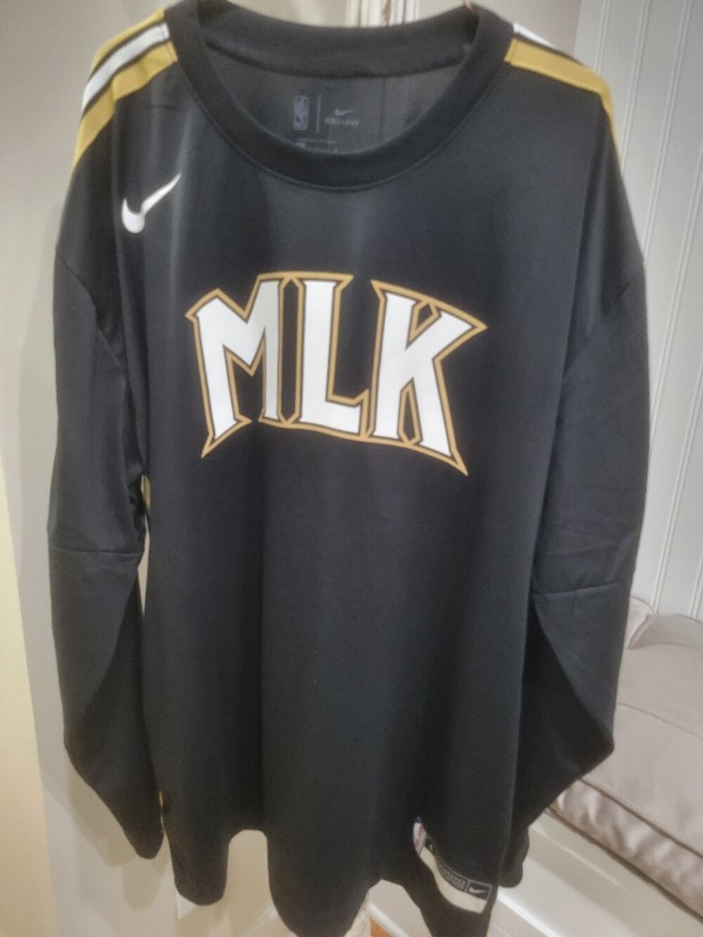 Men's Nike Dri-Fit MLK Atlanta Hawks Jersey Size Large NBA Black Long Sleeve New